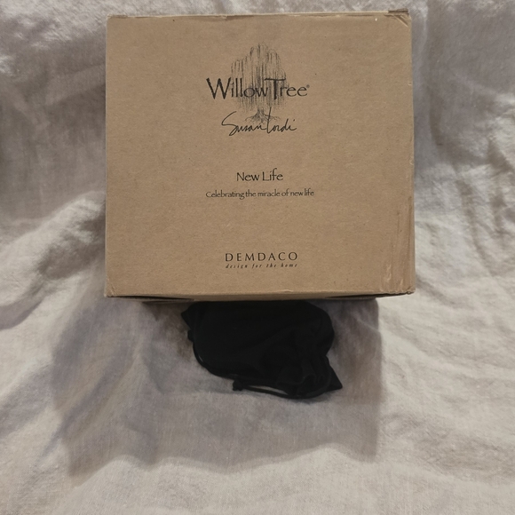 Demdaco - Willowtree - New Life Sculpture #26029 Circa 2000 - By Susan Lordi - Picture 12 of 12